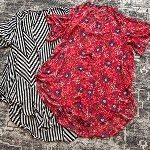 Torrid Women’s Floral‎ Red and Black Striped Kimono Tops (2) Size 2